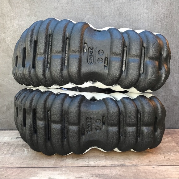 Crocs Echo Reflective Clog - Picture 8 of 16